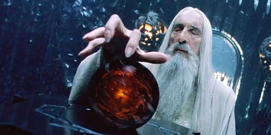 Saruman, personagem que, na obra de Tolkien, rejeitou sua própria natureza e missão em função de servir a Sauron, senhor do mal.